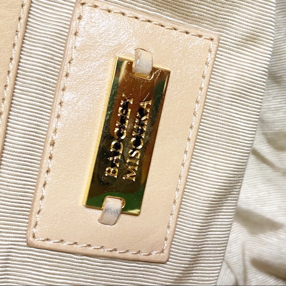 Badgley Mischka Leather Hobo Bag Tan - Picture 9 of 16